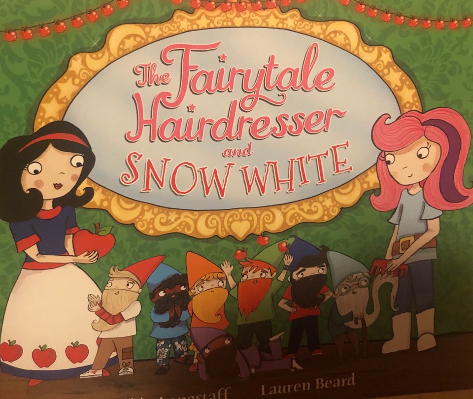 The fairytale hairdresser and Snow White