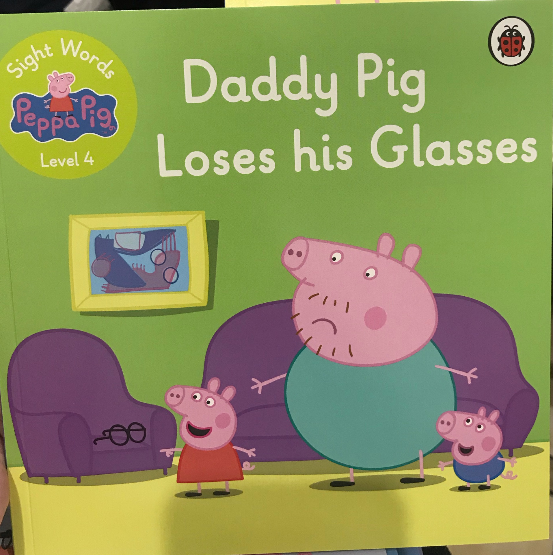 Daddy Pig Loses His Glasses