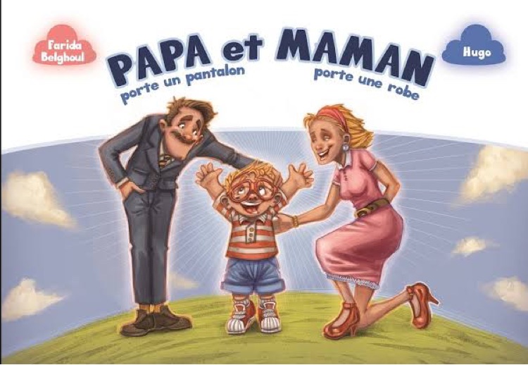 Papa porte un pantalon et Maman porte une robe