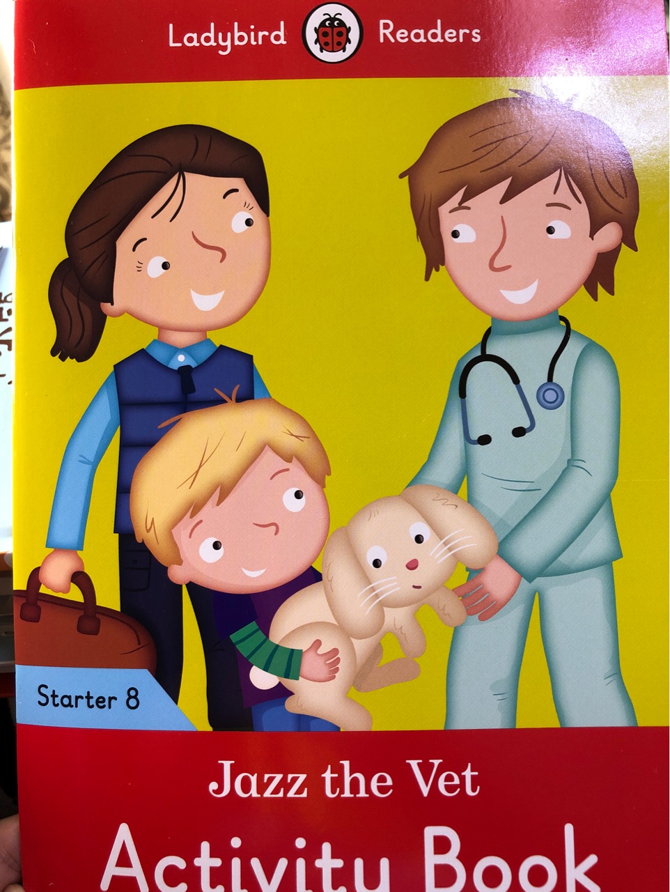 Ladybird Readers Starter for China 8 - Jazz the Vet Activity Book