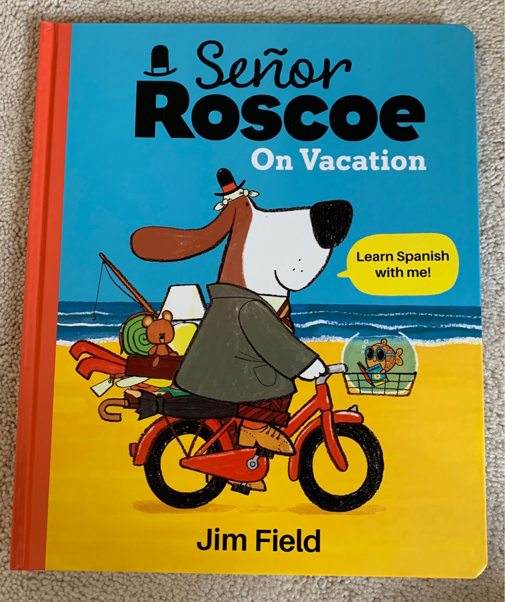 Senor Roscoe on vacations