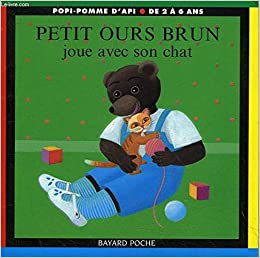 Petit Ours Brun joue avec son chat