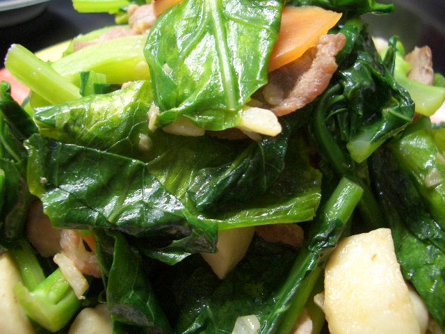 芥藍(lán)魚圓炒肉片