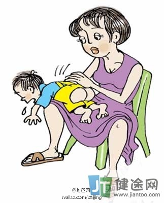 喂食蘋(píng)果時(shí)哭鬧 