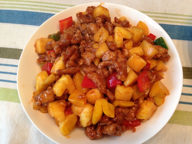菠蘿咕佬肉