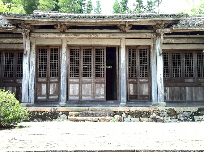 梅家老宅畲族博物馆博物馆中畲族男生服饰博物馆中畲族女生服饰