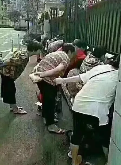 開學第一餐，看看