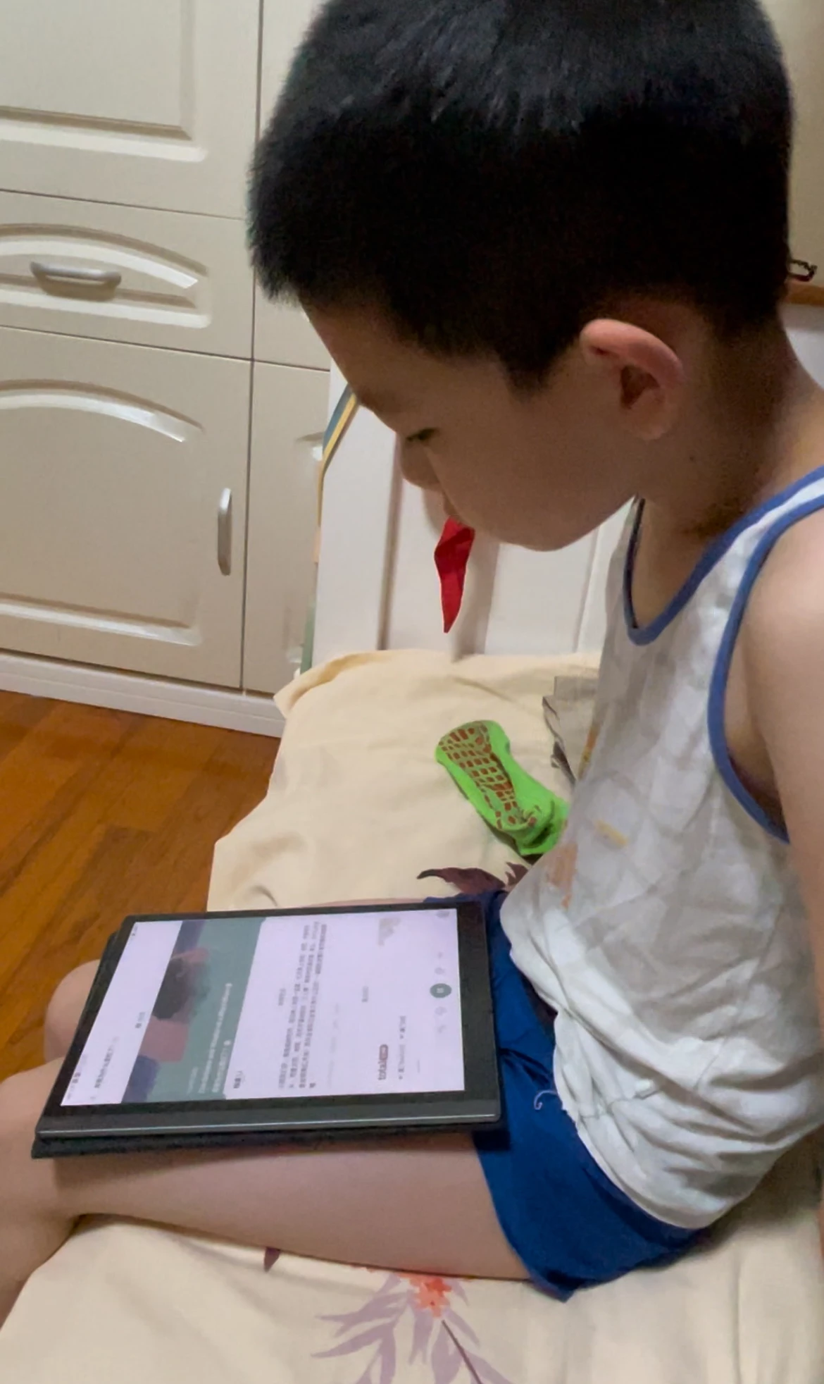 英语时文阅读，爱