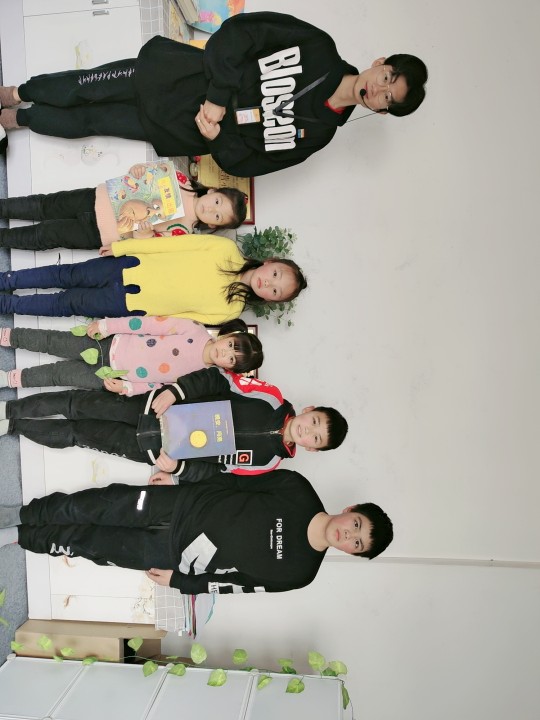 Holiday Story Cl