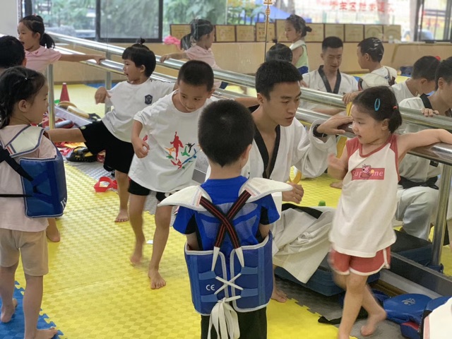这个暑假娃好忙